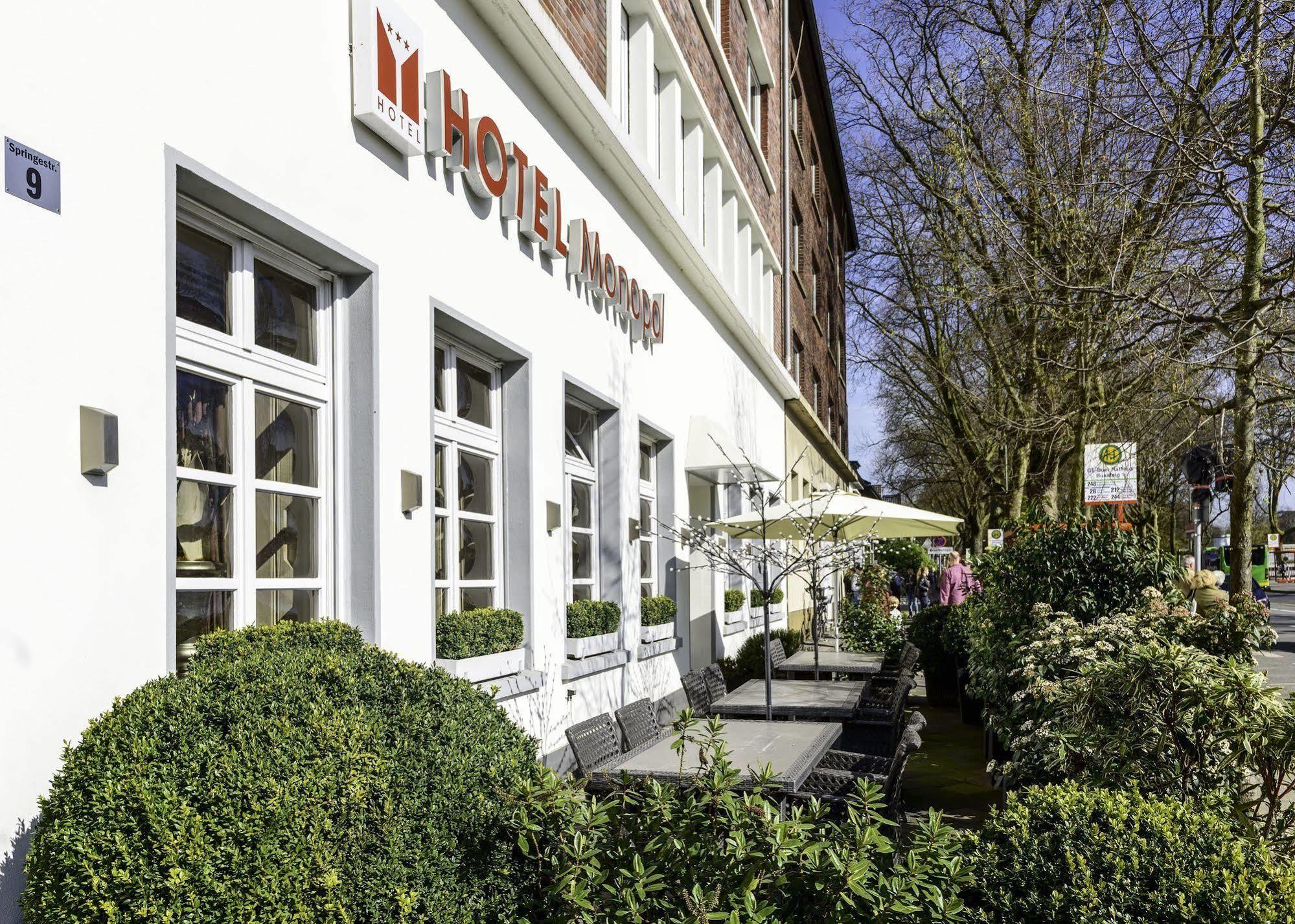 Hotel Monopol غيلسنكيرشن المظهر الخارجي الصورة