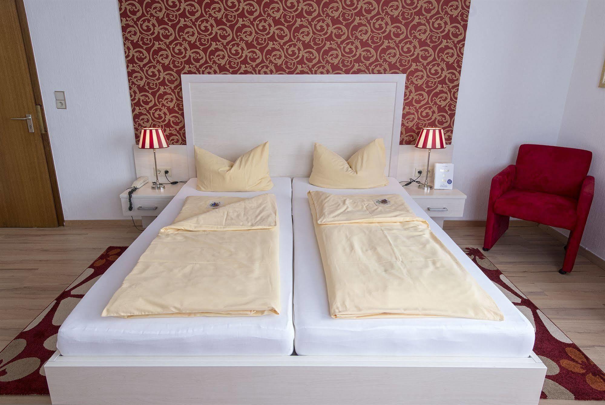 Hotel Monopol غيلسنكيرشن المظهر الخارجي الصورة